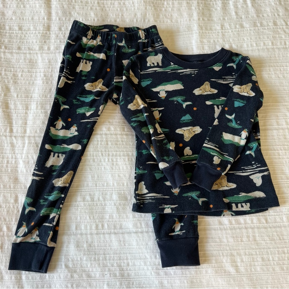 2/$30 Carter’s Boys Pajama Bundle Set Long Sleeve and Long Pants - Picture 10 of 12